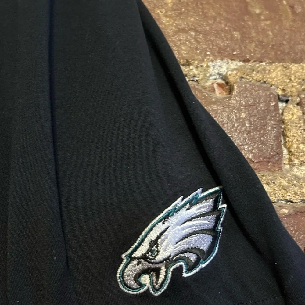 Tommy Bahama 🏆🦅NFL Eagles🦅🏆 Black Polo Shirt Short Sleeve - Picture 4 of 12